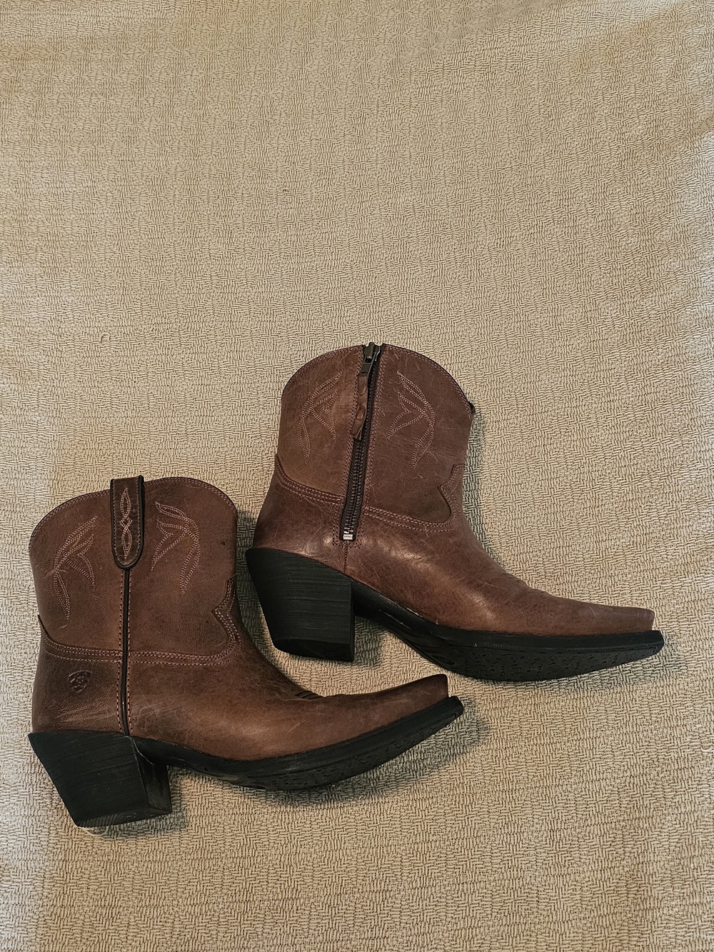Ariat Brown Western Short Ankle Booties with Block Heel 7.5